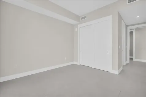 275 1st Avenue S St Petersburg FL 33701