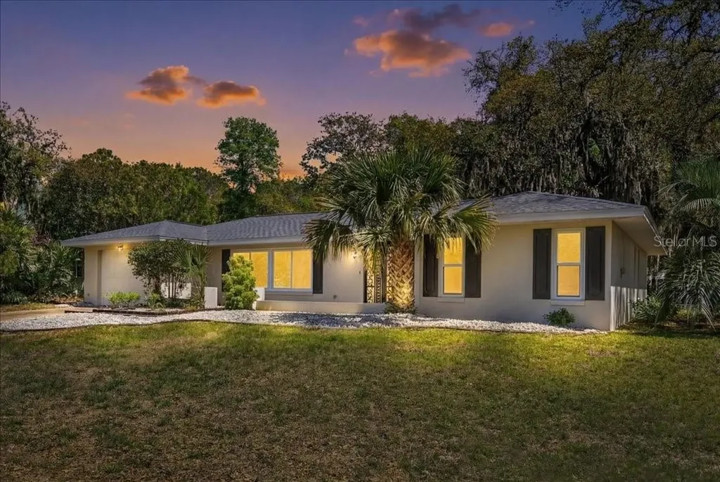 8 Blare Drive Palm Coast FL 32137