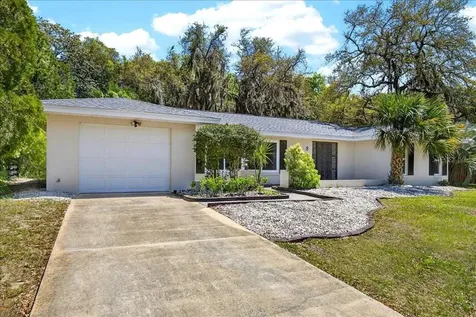 8 Blare Drive Palm Coast FL 32137