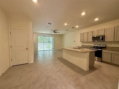 13781 NW 9th Road Newberry FL 32669