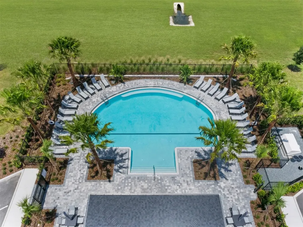 2947 Camellia Flower Street Apopka FL 32703