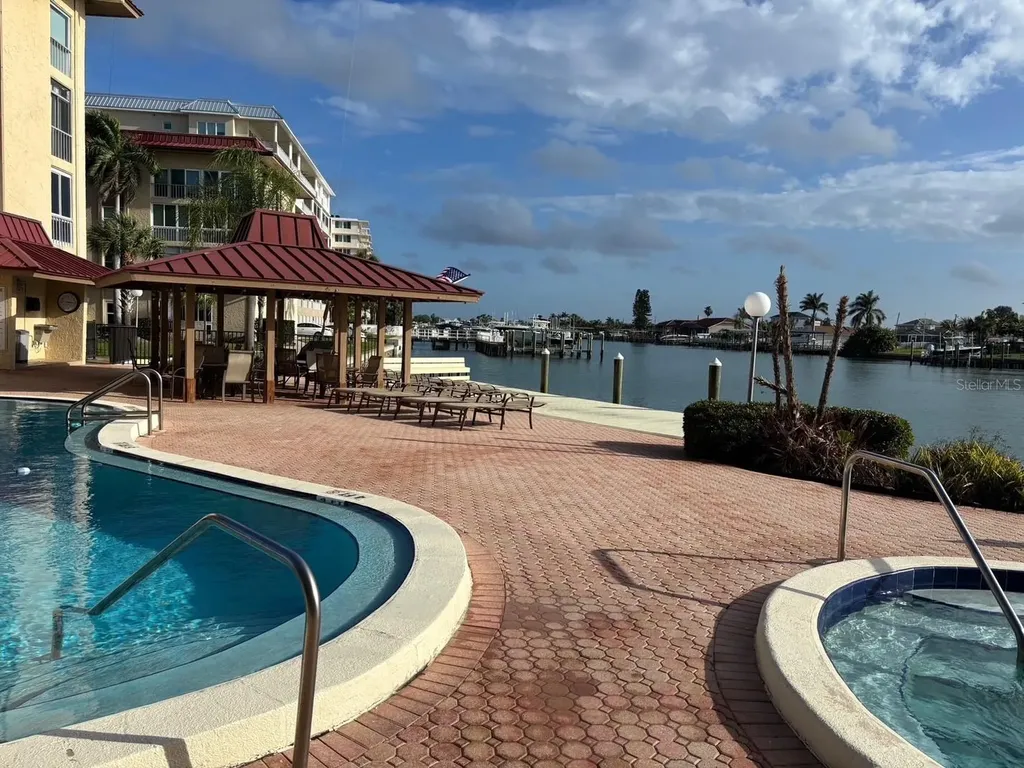 121 Island Way Clearwater Beach FL 33767