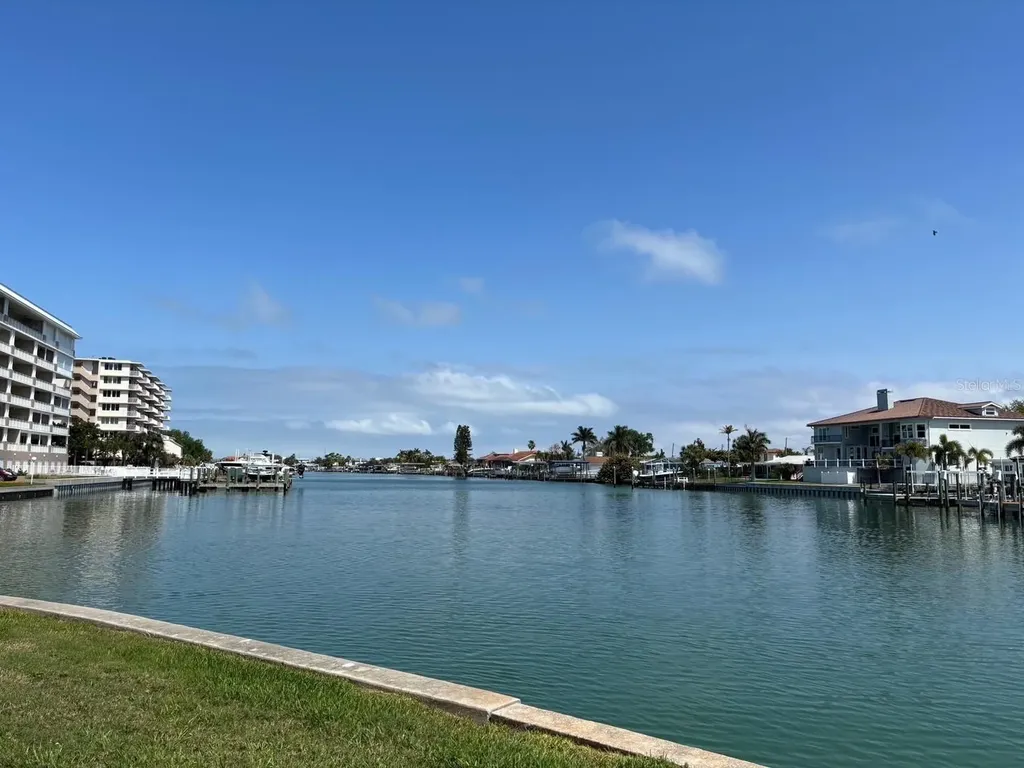 121 Island Way Clearwater Beach FL 33767