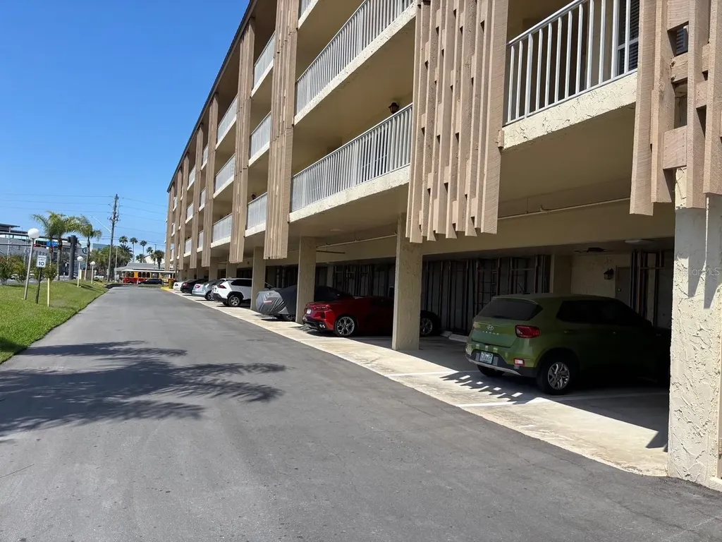 121 Island Way Clearwater Beach FL 33767