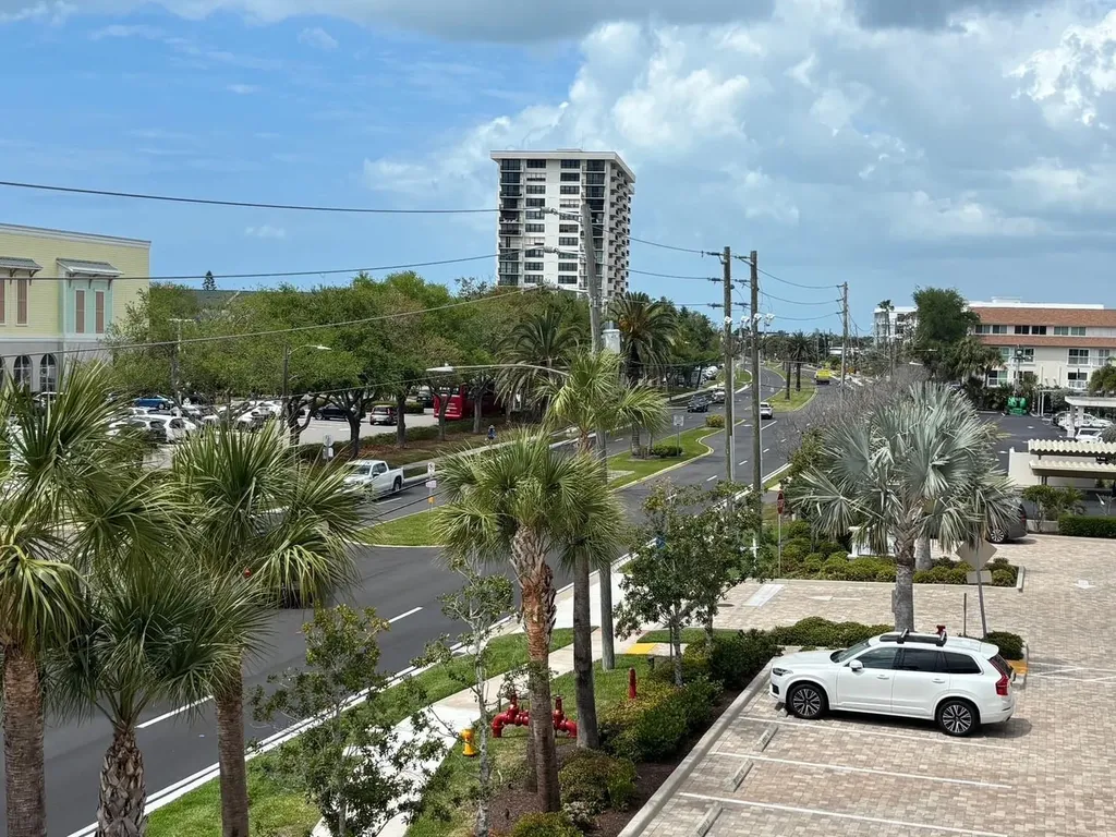 121 Island Way Clearwater Beach FL 33767