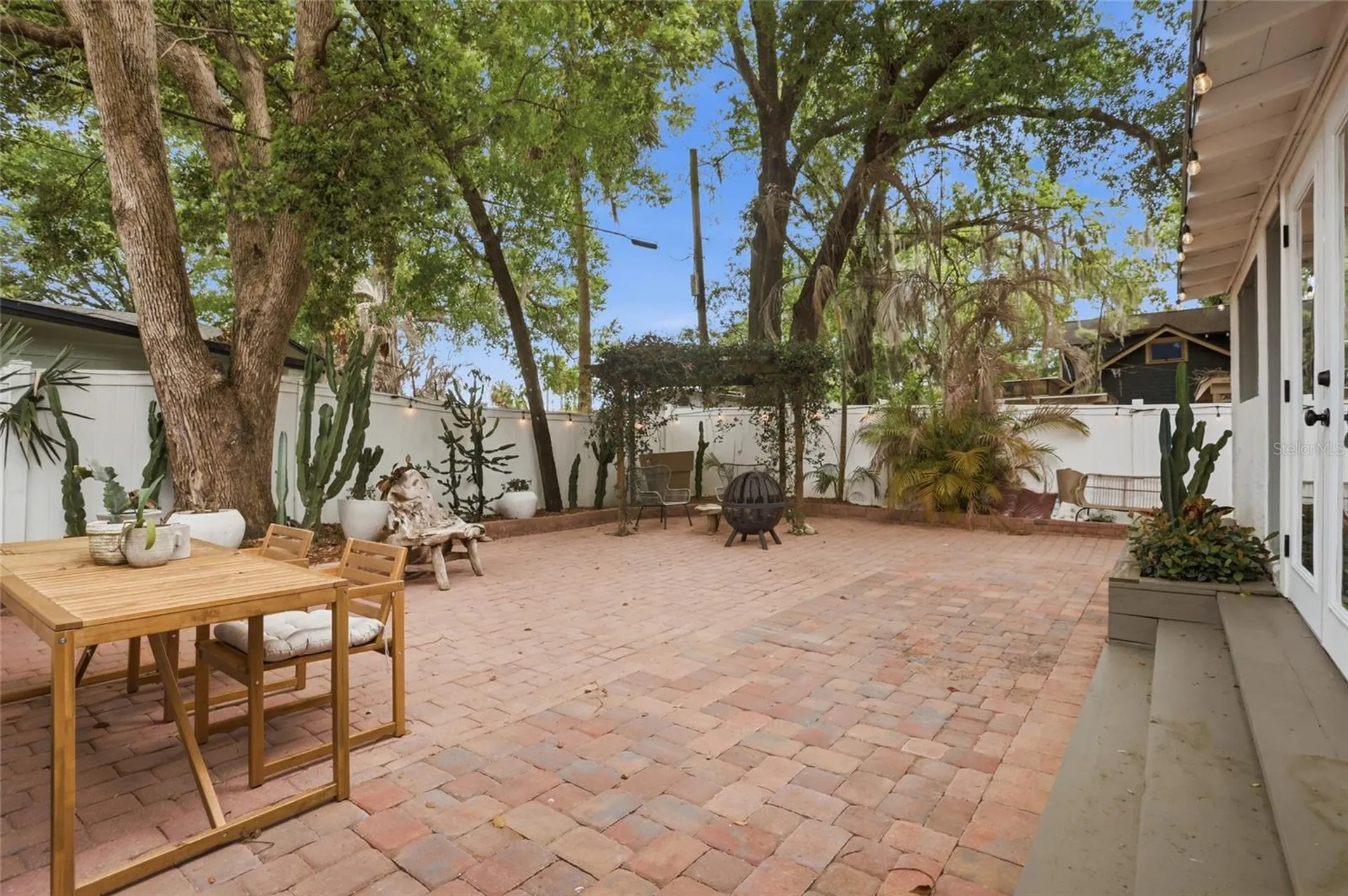 5 James Avenue Orlando FL 32801