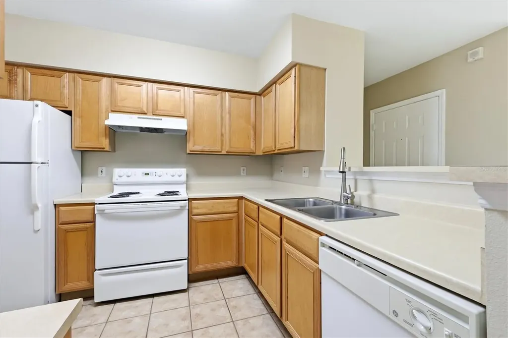 1015 Villagio Circle Sarasota FL 34237