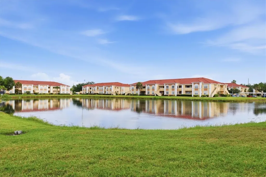 1015 Villagio Circle Sarasota FL 34237