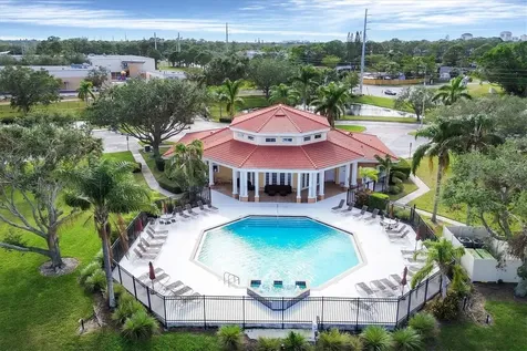 1015 Villagio Circle Sarasota FL 34237