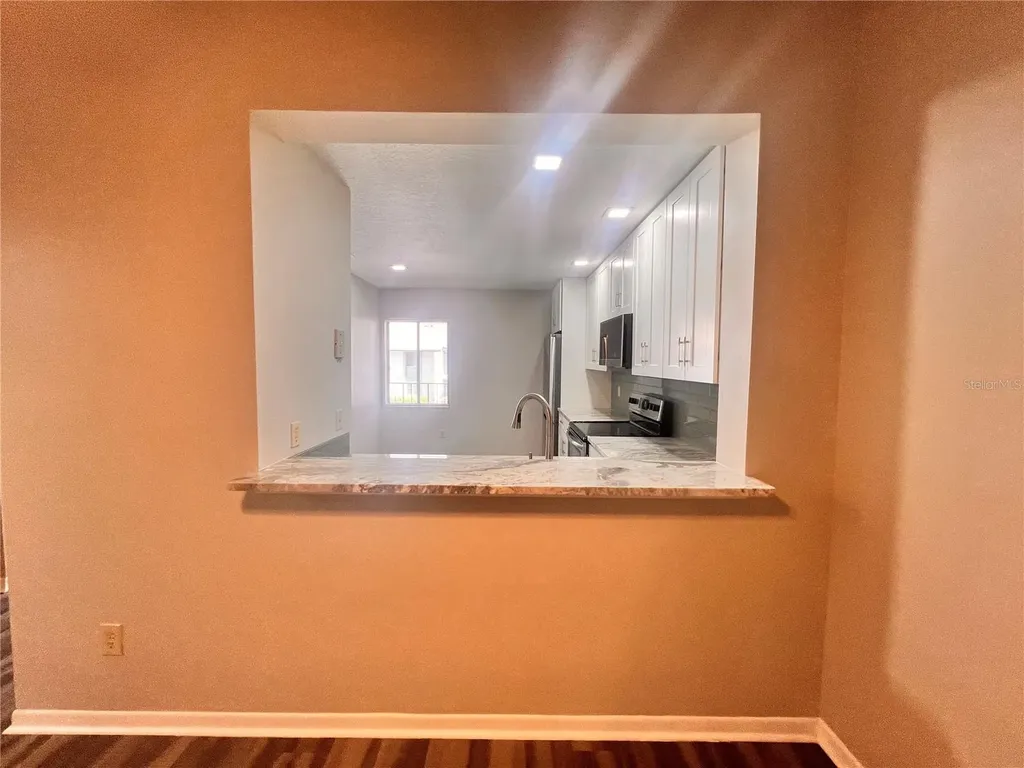 17 Escondido Circle Altamonte Springs FL 32701