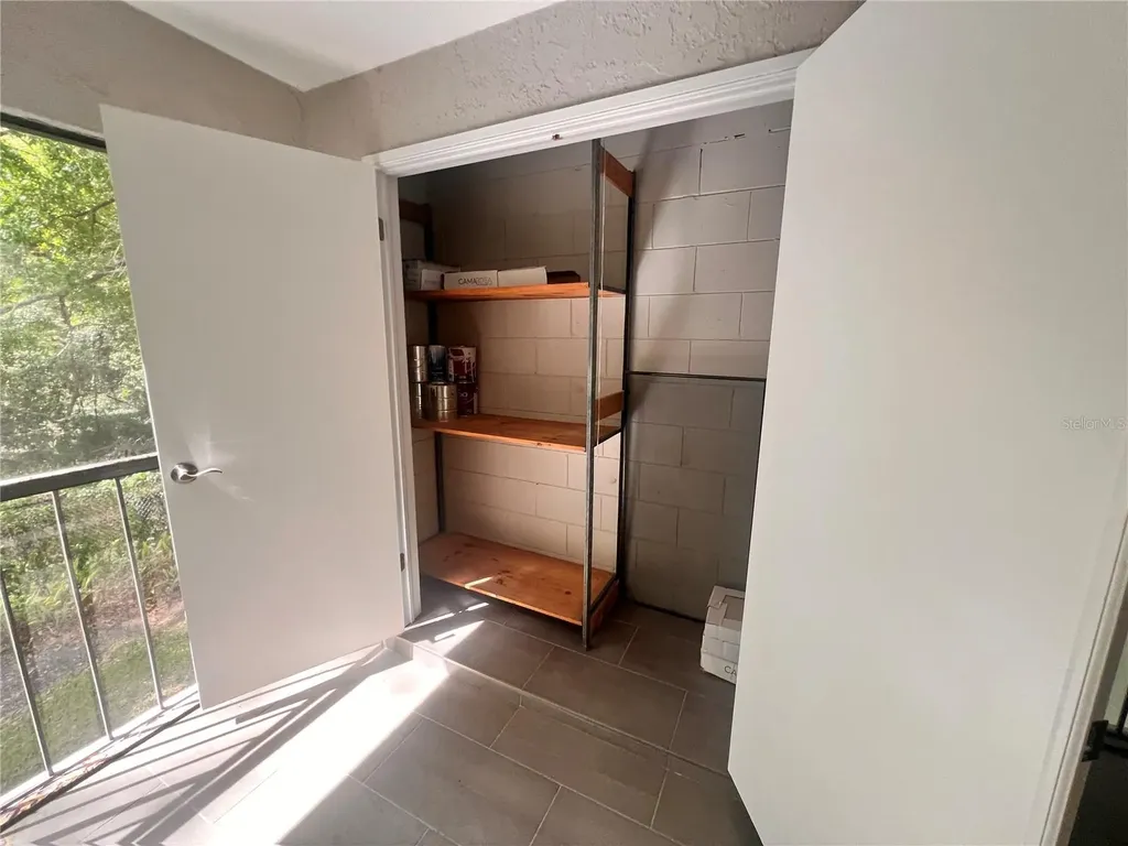 17 Escondido Circle Altamonte Springs FL 32701
