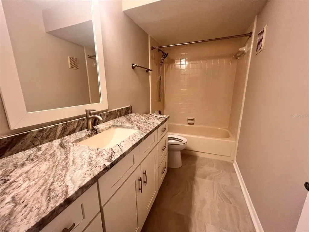 17 Escondido Circle Altamonte Springs FL 32701