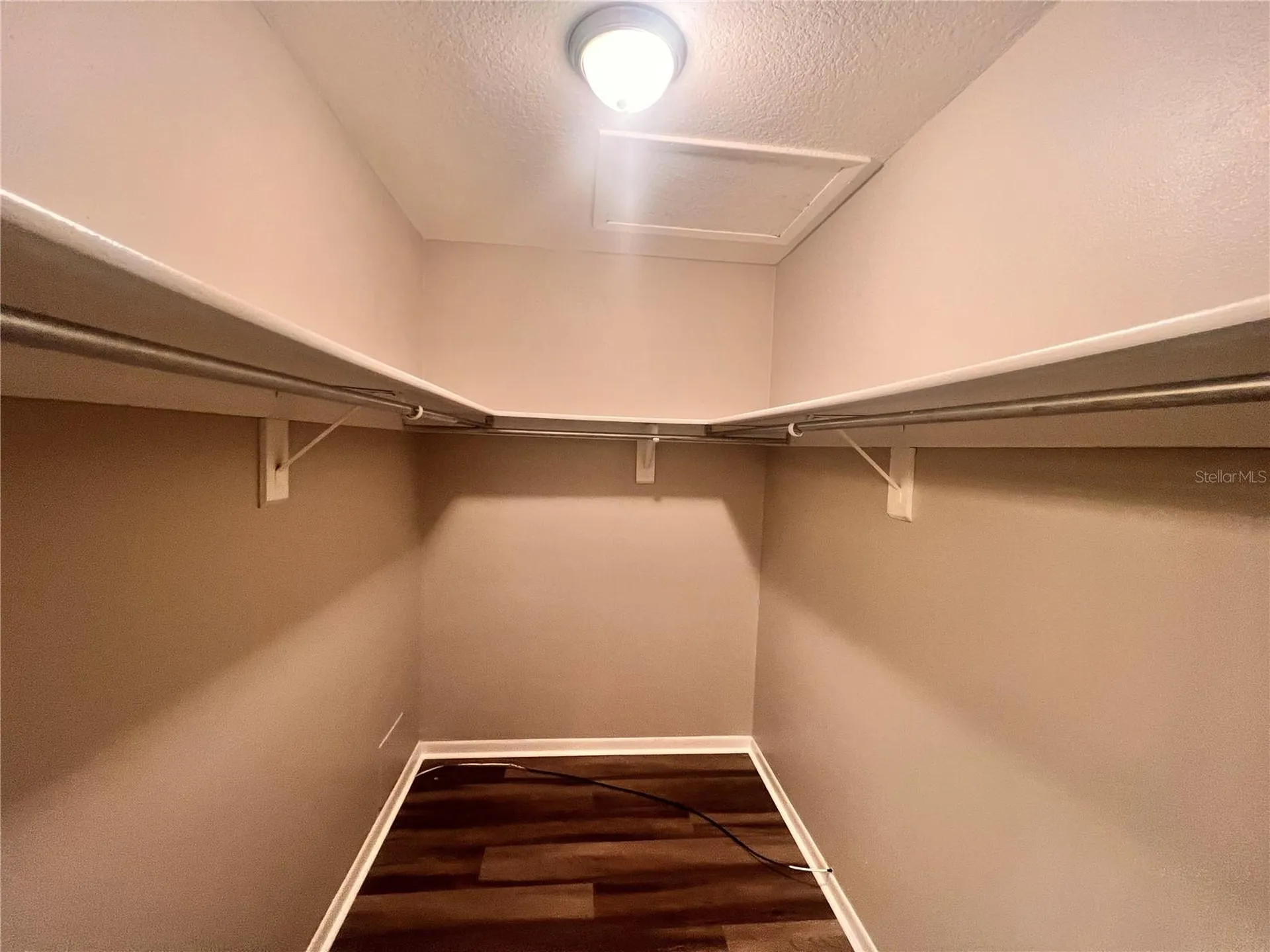 17 Escondido Circle Altamonte Springs FL 32701