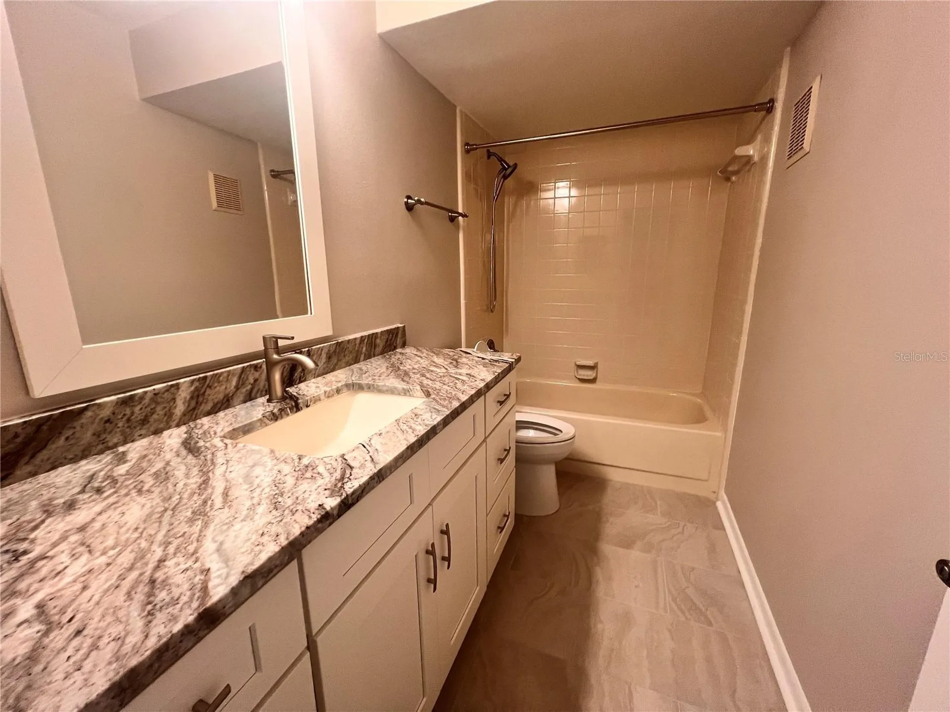 17 Escondido Circle Altamonte Springs FL 32701