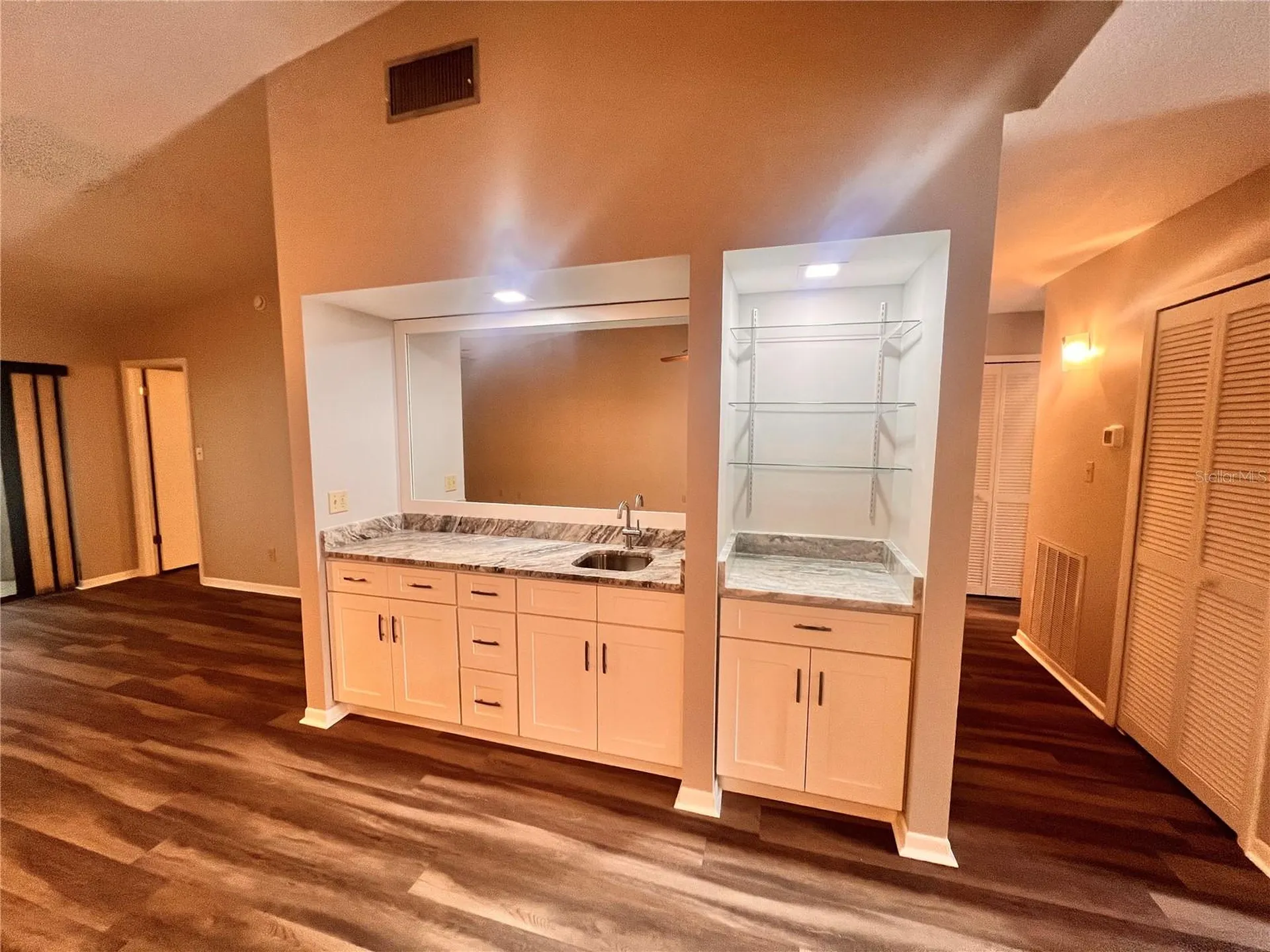 17 Escondido Circle Altamonte Springs FL 32701