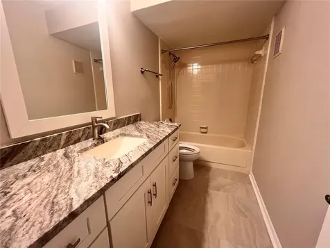 17 Escondido Circle Altamonte Springs FL 32701