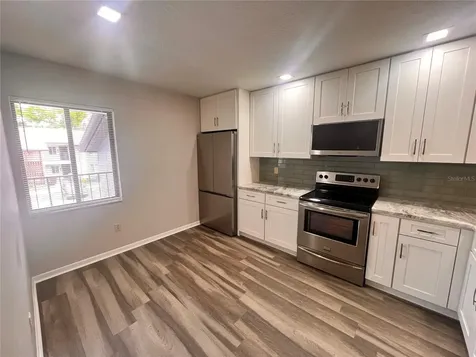 17 Escondido Circle Altamonte Springs FL 32701
