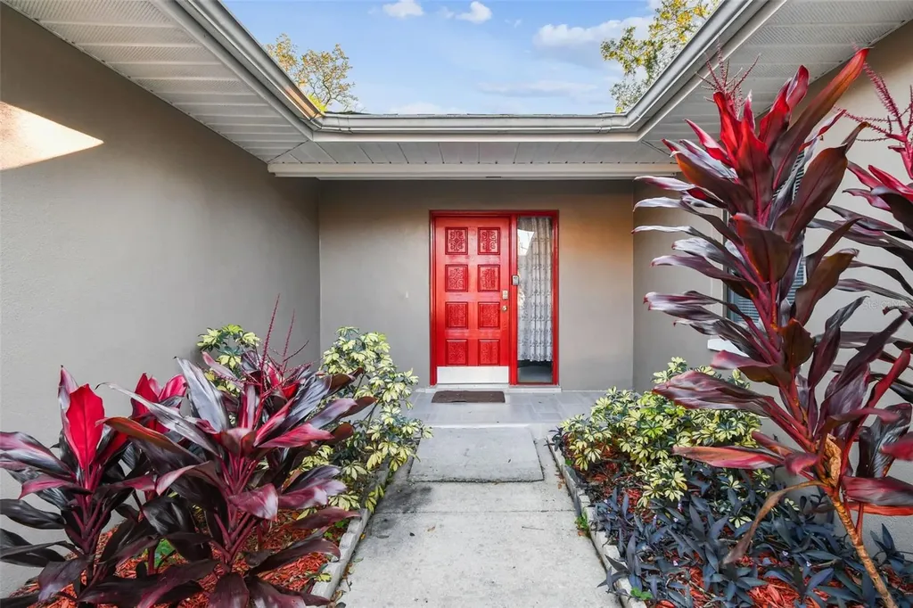5005 Puritan Road Tampa FL 33617