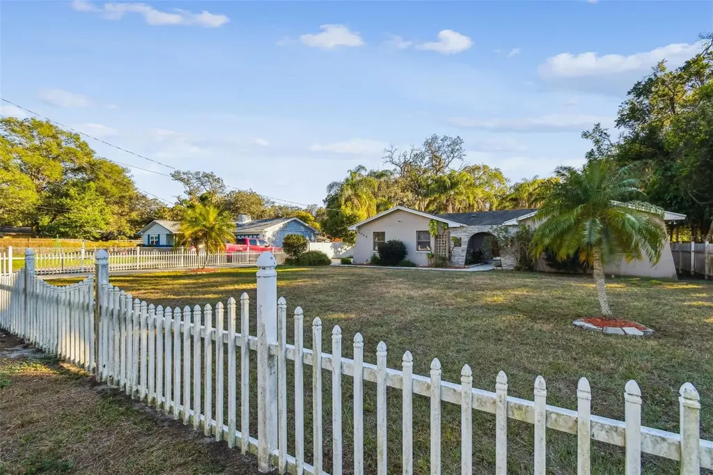 5005 Puritan Road Tampa FL 33617