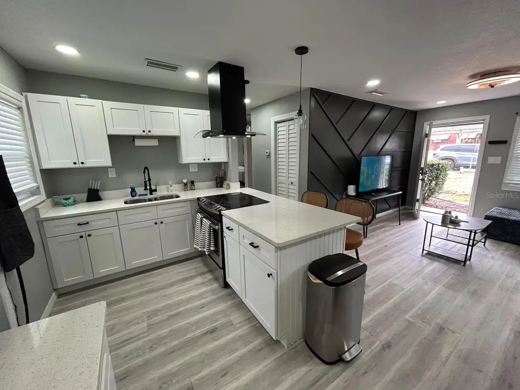 1723 Bush Avenue Lakeland FL 33805
