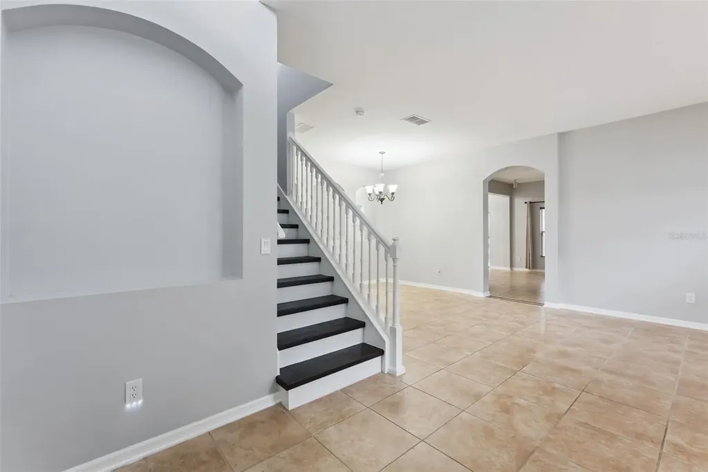 2319 Carnation Hill Court Orlando FL 32820