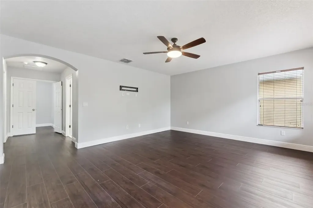 2319 Carnation Hill Court Orlando FL 32820