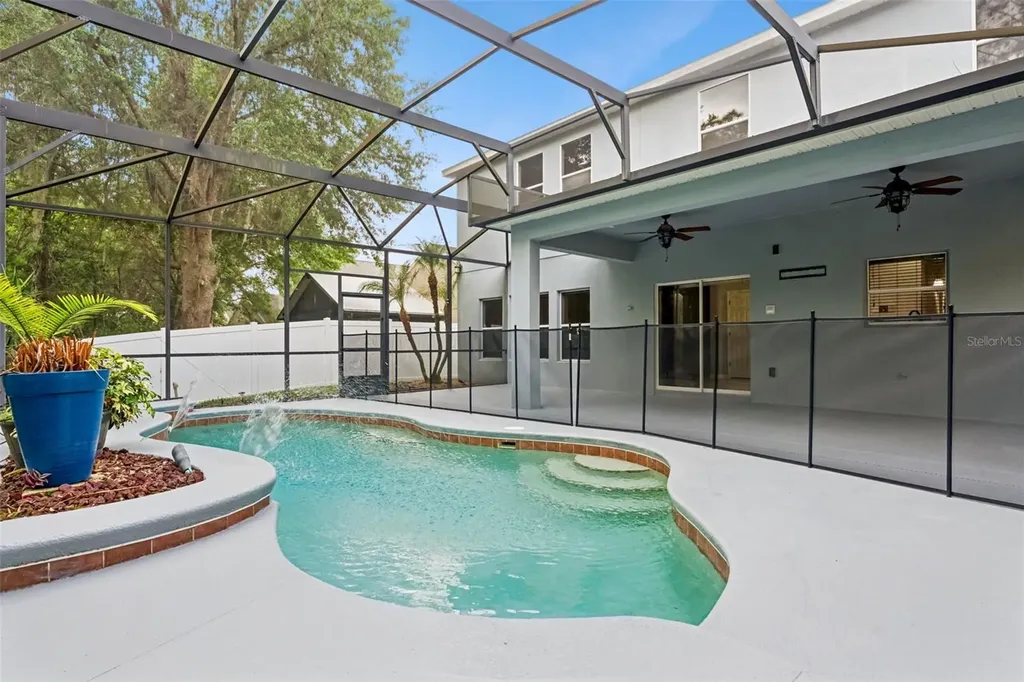 2319 Carnation Hill Court Orlando FL 32820