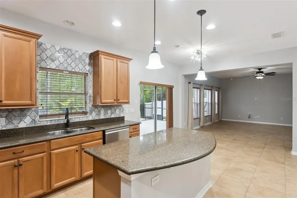 2319 Carnation Hill Court Orlando FL 32820
