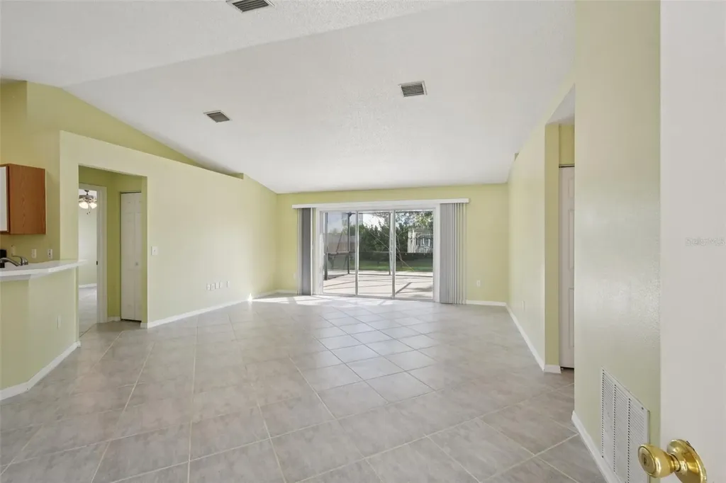 62 Kankakee Trail Palm Coast FL 32164