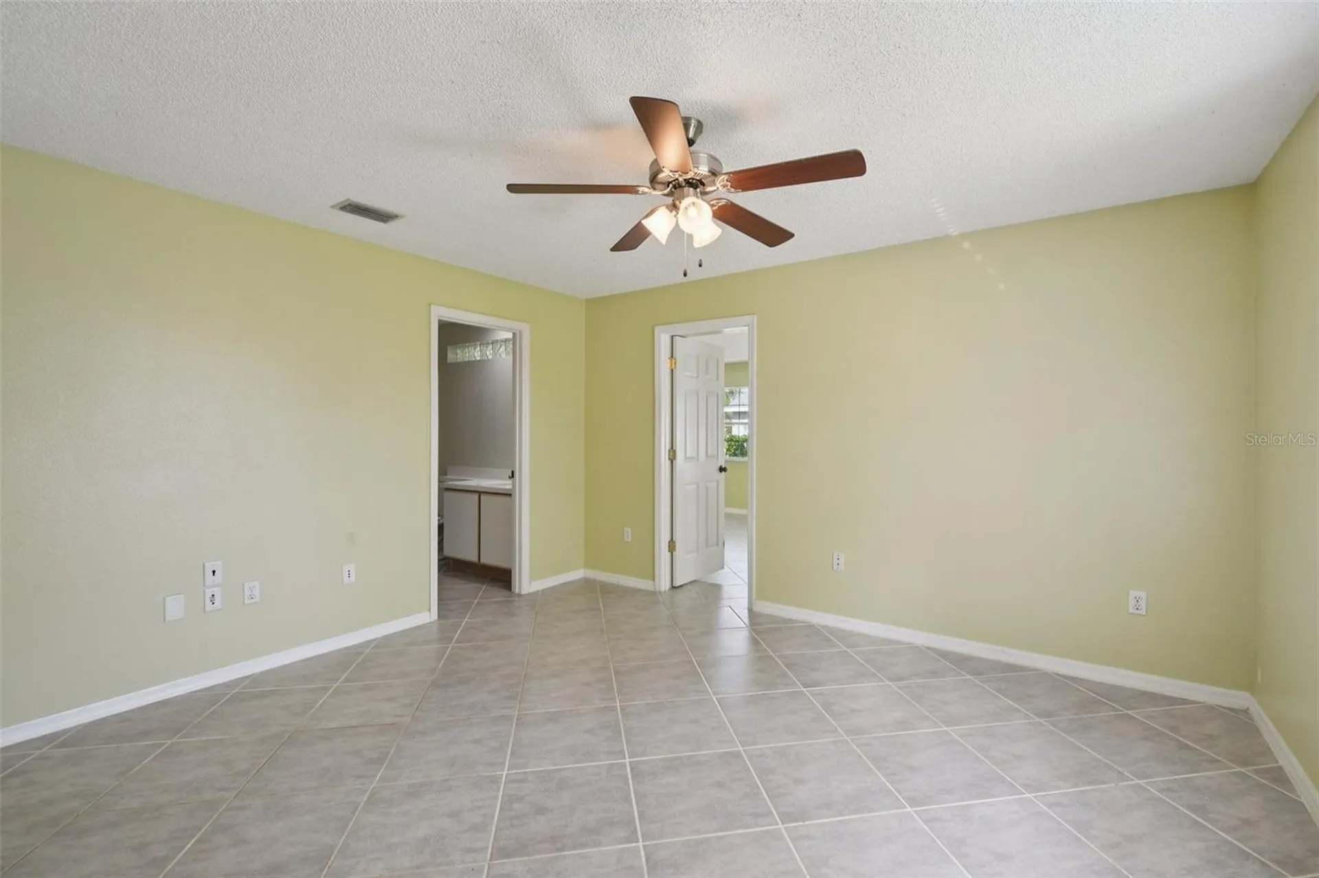 62 Kankakee Trail Palm Coast FL 32164
