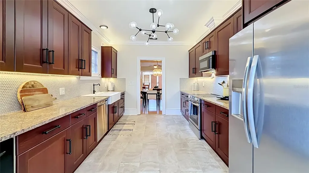 1620 Park Lake Street Orlando FL 32803