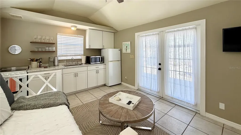 1620 Park Lake Street Orlando FL 32803