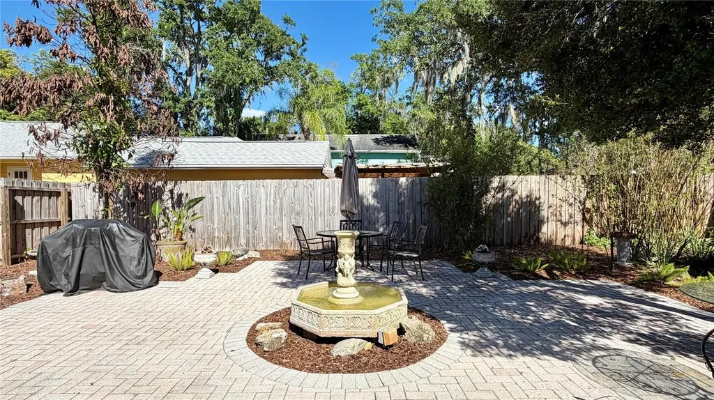 1620 Park Lake Street Orlando FL 32803
