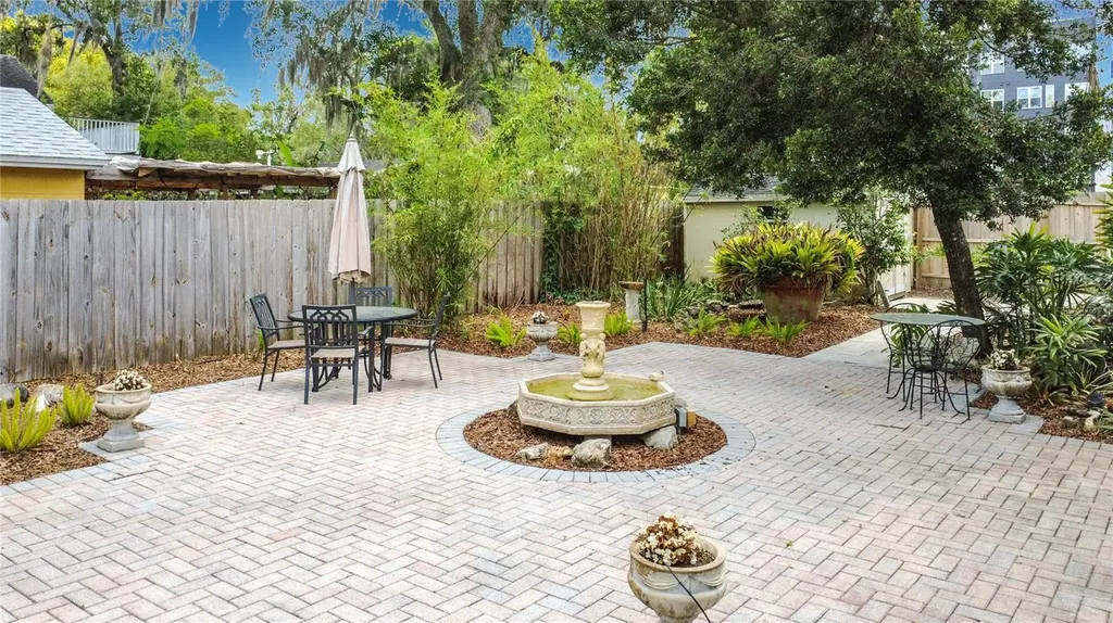 1620 Park Lake Street Orlando FL 32803