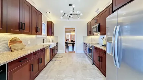 1620 Park Lake Street Orlando FL 32803
