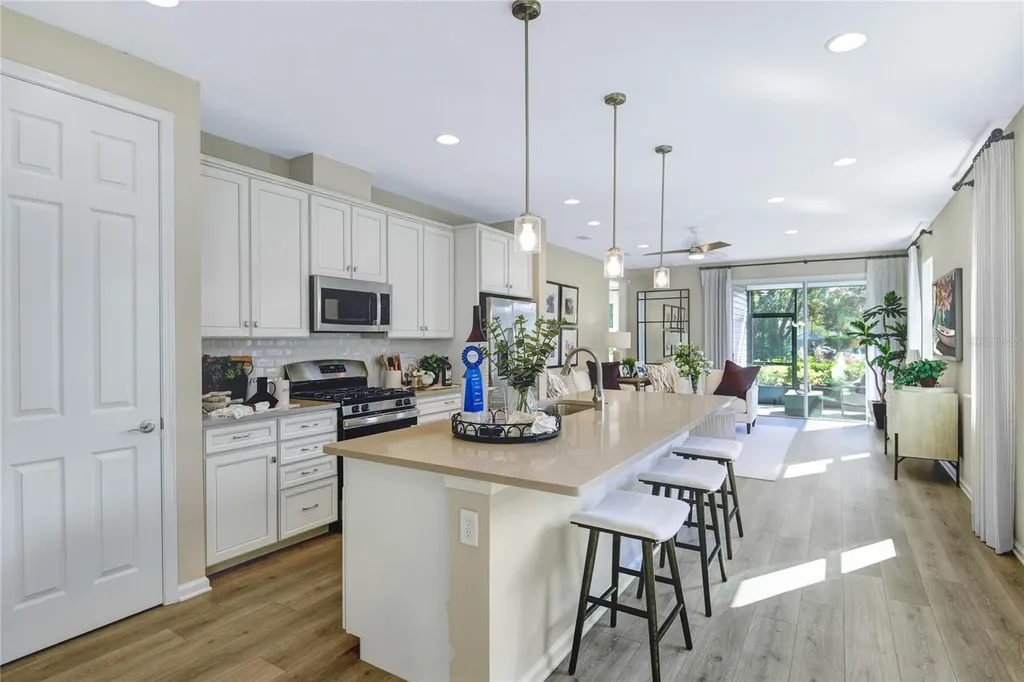 5141 Spring Maiden Circle Apollo Beach FL 33572