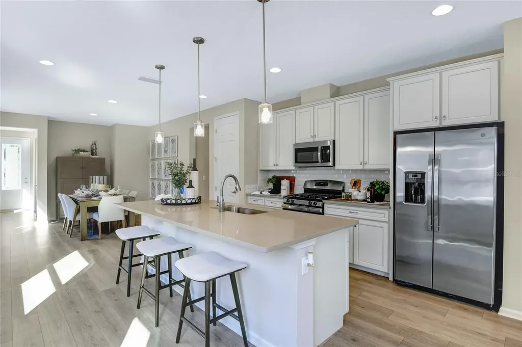 5141 Spring Maiden Circle Apollo Beach FL 33572