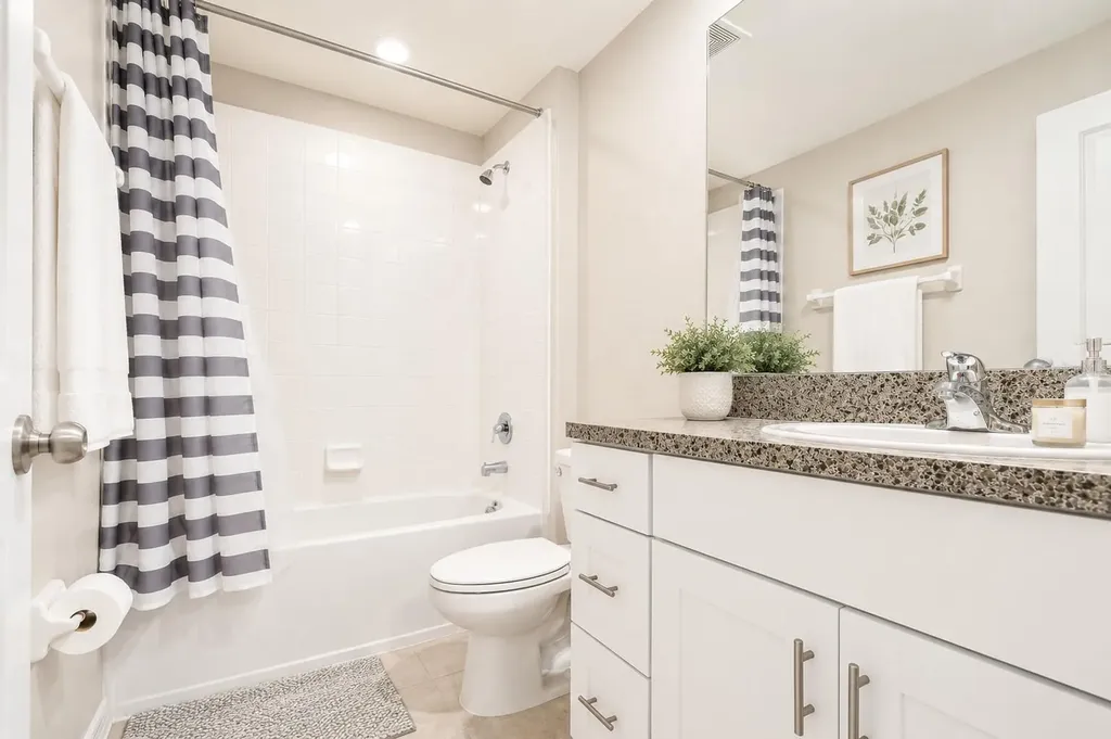 633 Royal Empress Drive Ruskin FL 33570