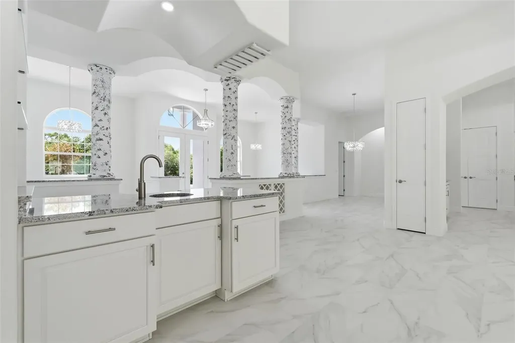 421 W Chase Street Hernando FL 34442