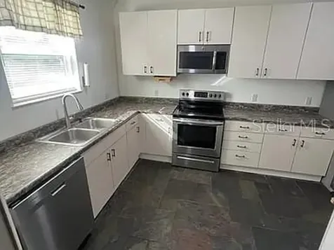 3522 W Price Avenue Tampa FL 33606