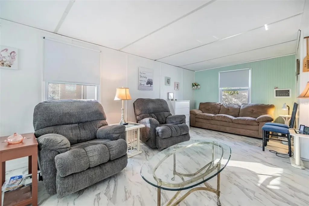 37321 8th Avenue Zephyrhills FL 33542