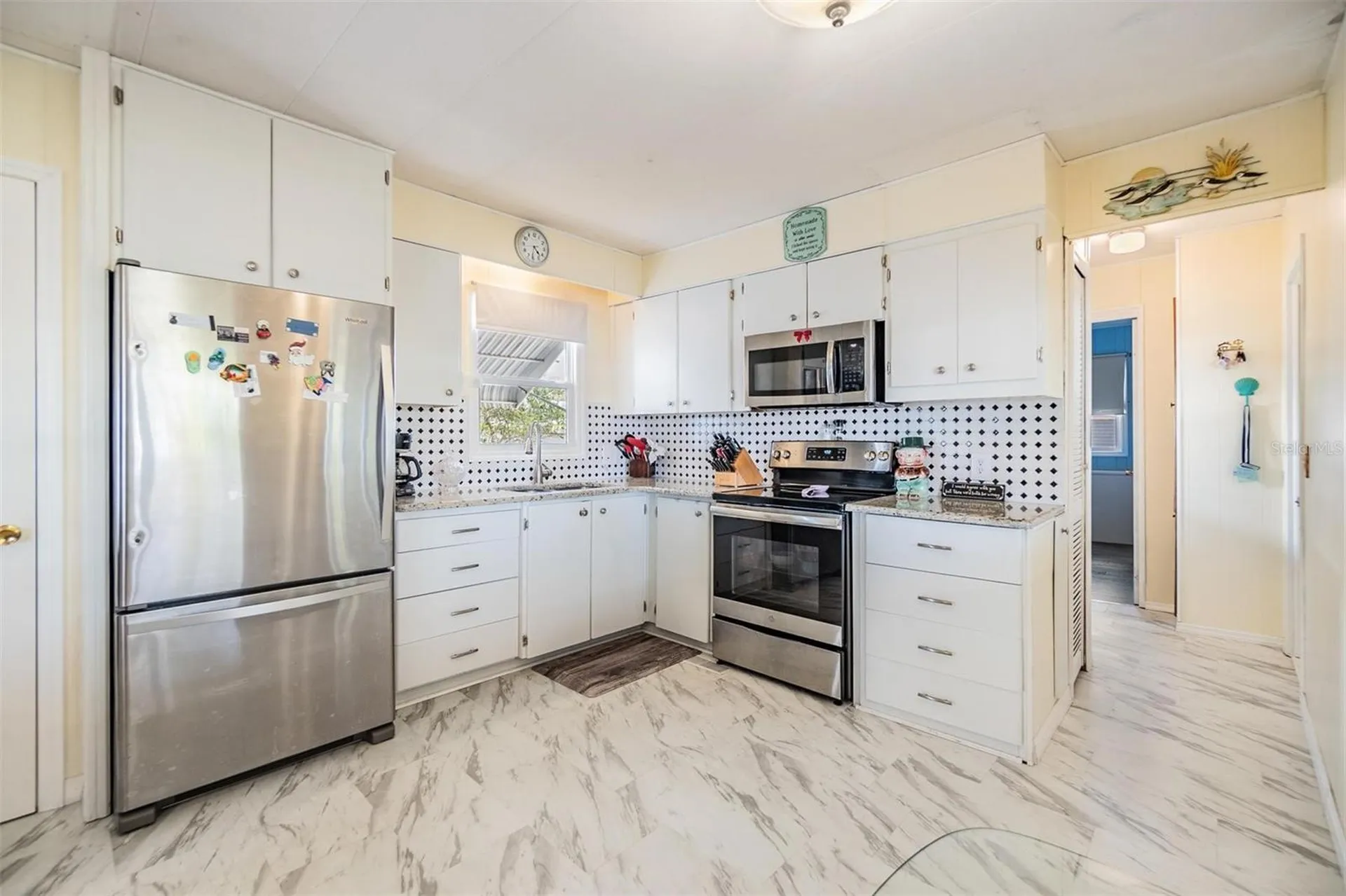 37321 8th Avenue Zephyrhills FL 33542