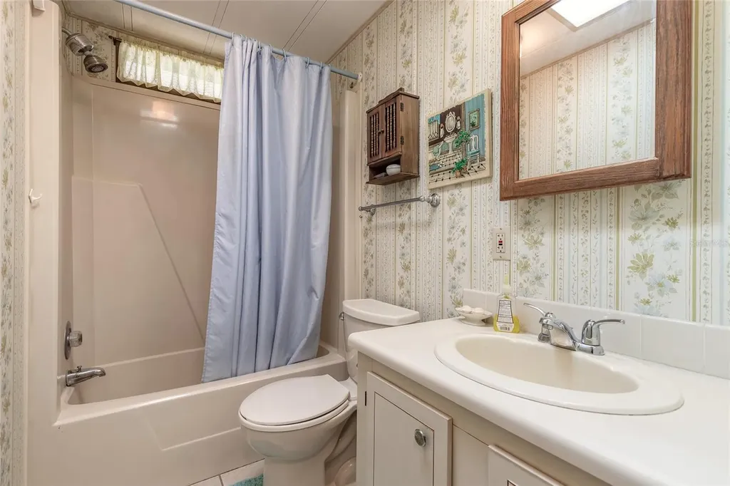4343 Indian River Drive W Edgewater FL 32141