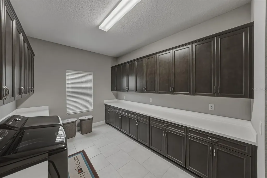 5623 Wayfarer Avenue Apollo Beach FL 33572
