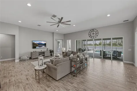 5623 Wayfarer Avenue Apollo Beach FL 33572