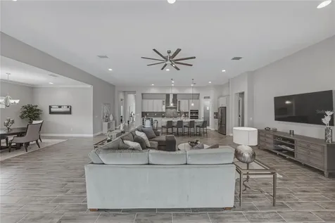 5623 Wayfarer Avenue Apollo Beach FL 33572