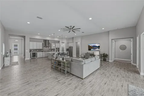 5623 Wayfarer Avenue Apollo Beach FL 33572