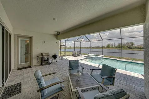 5623 Wayfarer Avenue Apollo Beach FL 33572