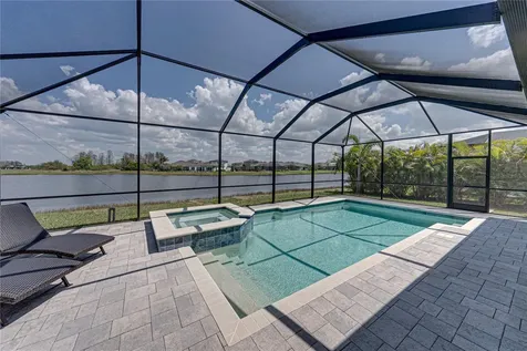 5623 Wayfarer Avenue Apollo Beach FL 33572