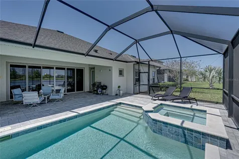 5623 Wayfarer Avenue Apollo Beach FL 33572